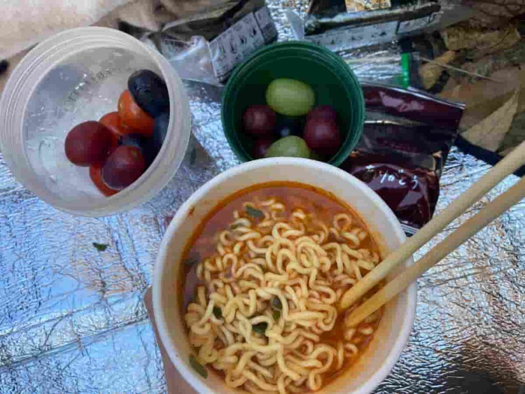 타카오산 정상에서 신라면